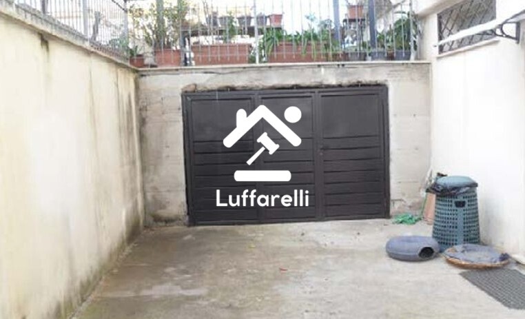 Immagine di VILLA VIA GENURI – ROMA