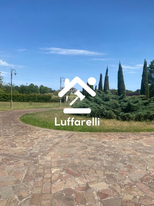 Immagine di CASA / VILLA STRADA COLLE MONTANARI – LATINA