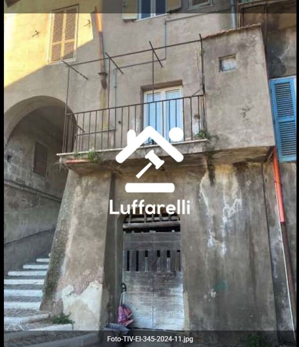 Immagine di APPARTAMENTO PIAZZA VITTORIO EMANUELE   – RIGNANO FLAMINIO