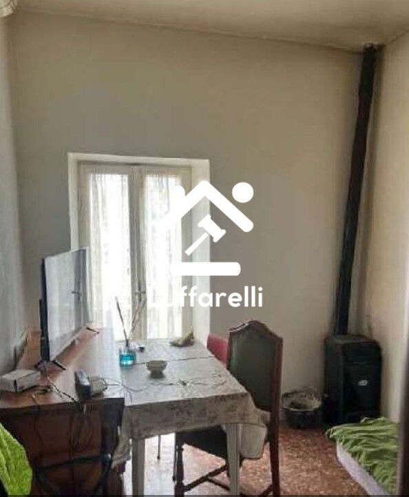 Immagine di APPARTAMENTO PIAZZA VITTORIO EMANUELE   – RIGNANO FLAMINIO