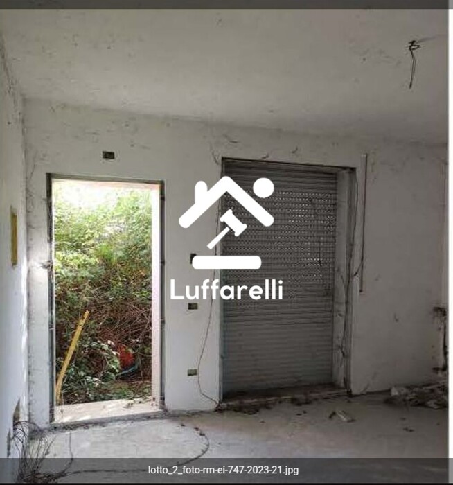 Immagine di VILLINO VIA CARLO CASSOLA – ROMA