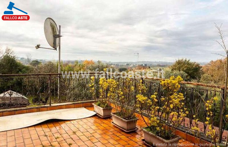 VILLA STRADA DELLE ROFOLINE   - PALOMBARA SABINA — foto 8