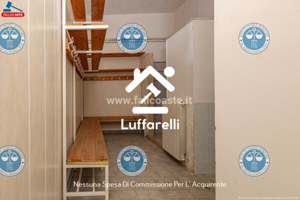 NEGOZIO O LOCALE COMMERCIALE VIA COLLE PASTINO 20 - PALESTRINA — foto 9