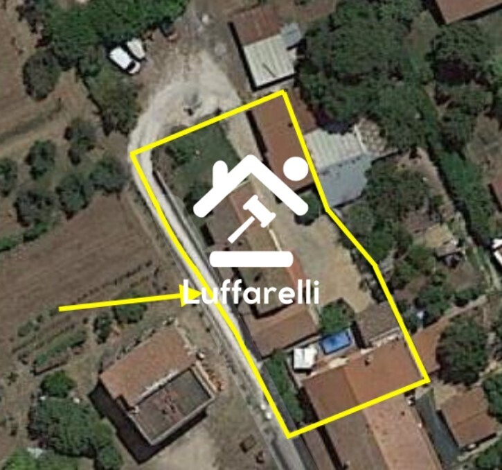 Immagine di TERRENO VIA COLLE CAGIOLI – LARIANO