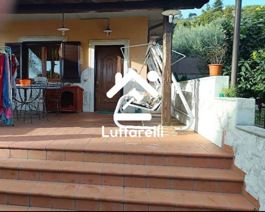 Immagine di ABITAZIONE IN VILLINI VIA DEL SOLE – LANUVIO