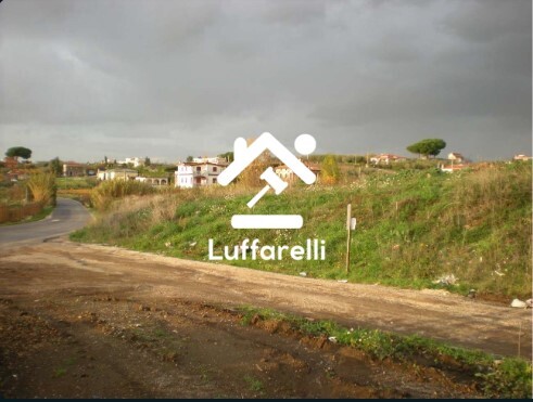 Immagine di TERRENO VIA VIGNE NUOVE A CONFINE CON S.P. DI ARDEA – ARICCIA