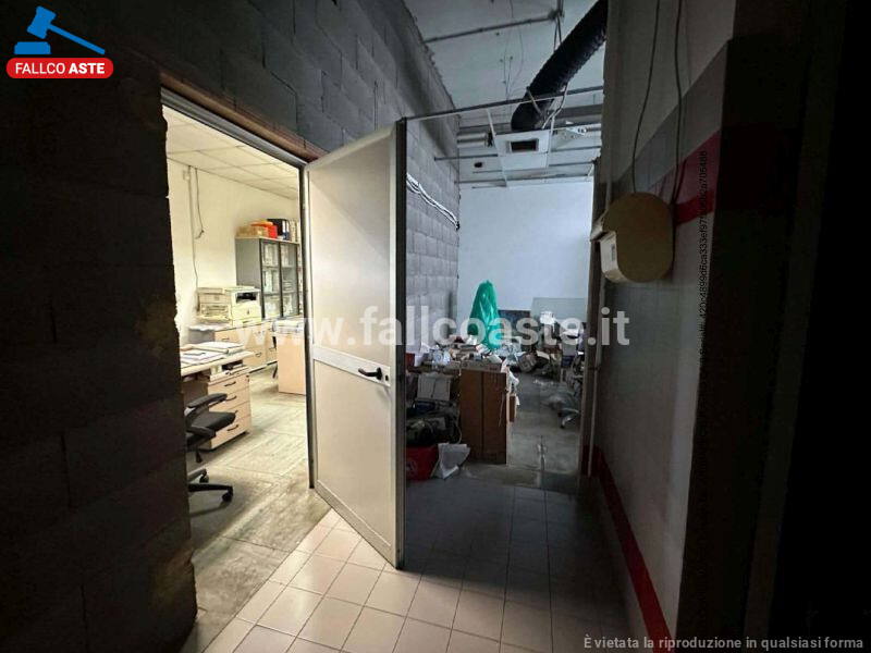 Immagine di CAPANNONE / IMMOBILI INDUSTRIALI V.LE ROMA – GUIDONIA MONTECELIO