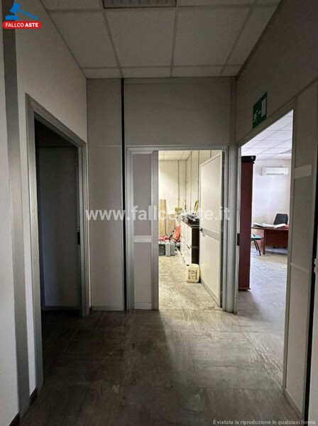 CAPANNONE / IMMOBILI INDUSTRIALI V.LE ROMA - GUIDONIA MONTECELIO — foto 4