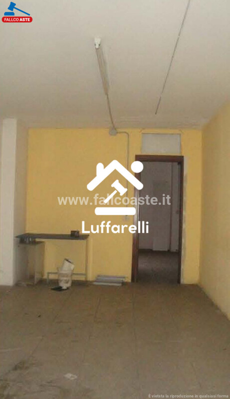 Immagine di LOCALE COMMERCIALE VIA S. GIORGIO MORGETO – ROMA