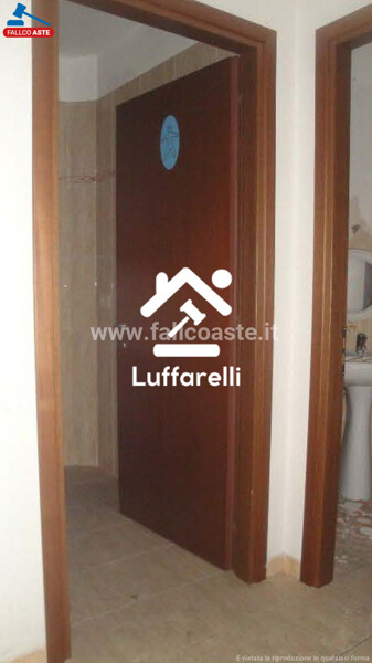 LOCALE COMMERCIALE VIA S. GIORGIO MORGETO - ROMA — foto 9