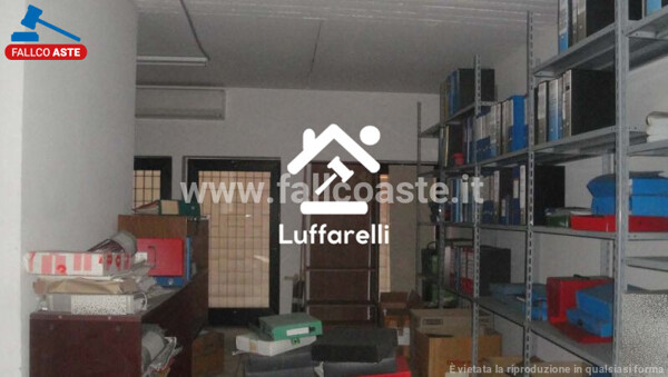 LOCALE COMMERCIALE VIA S. GIORGIO MORGETO - ROMA — foto 3
