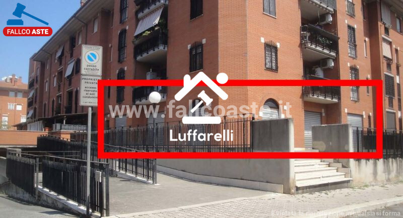 Immagine di LOCALE COMMERCIALE VIA CINQUEFRONDI – ROMA