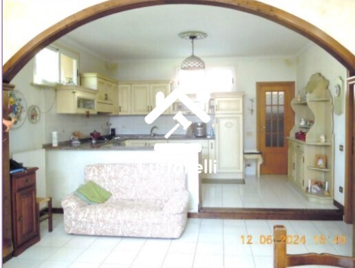 Immagine di CASA / VILLA VIA CONTRADA COMUNE OVEST N. 98 – VELLETRI