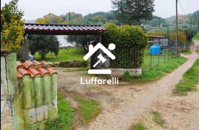 Immagine di CASA / VILLA STR. DEI SALICI – PALOMBARA SABINA