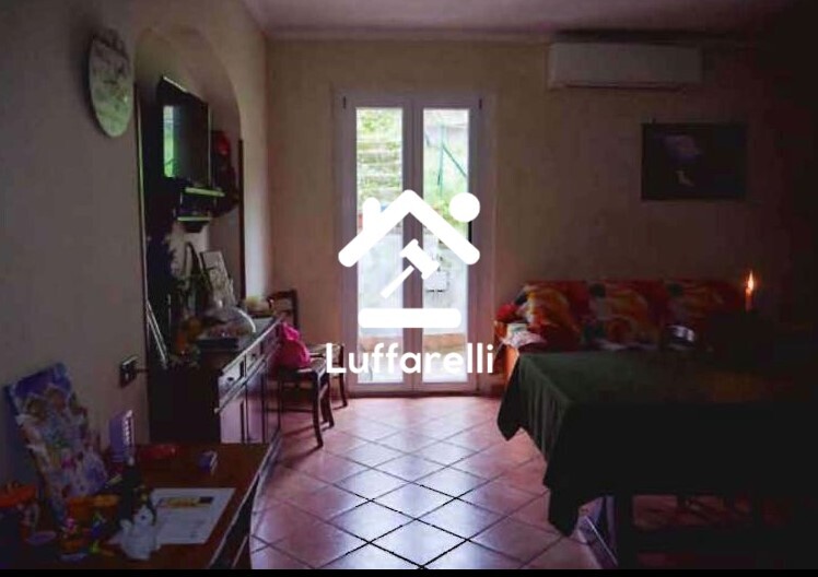 Immagine di CASA / VILLA STR. DEI SALICI – PALOMBARA SABINA