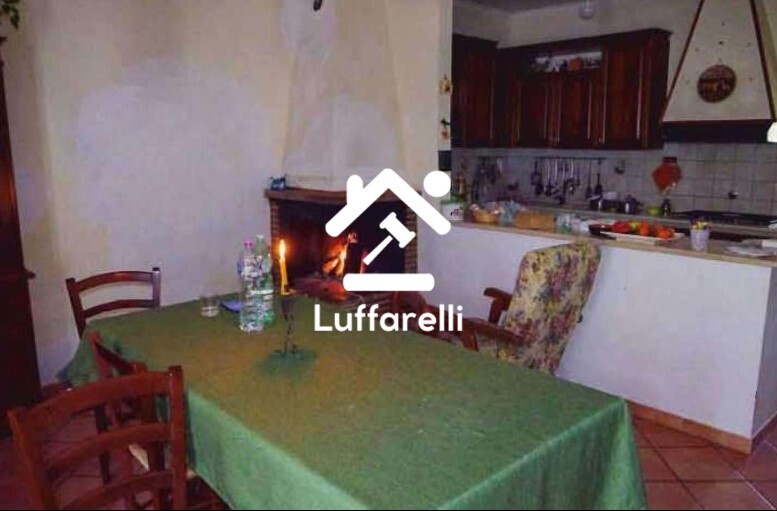 Immagine di CASA / VILLA STR. DEI SALICI – PALOMBARA SABINA