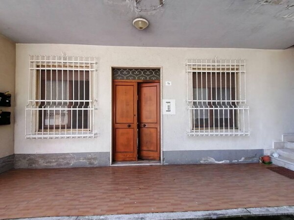 NEGOZIO O LOCALE COMMERCIALE STRADA SAN FRANCESCO - ROSIGNANO MONFERRATO — foto 3