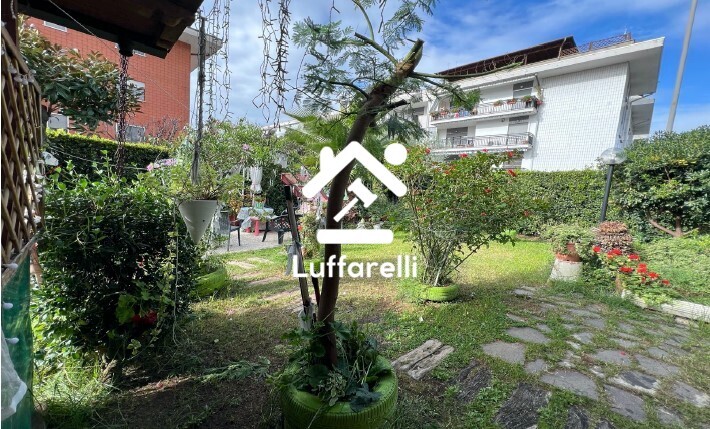 Immagine di CASA / VILLA VIA A. STRADELLA – LATINA