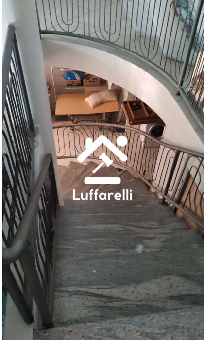Immagine di LOCALE COMMERCIALE COSENZA – COSENZA