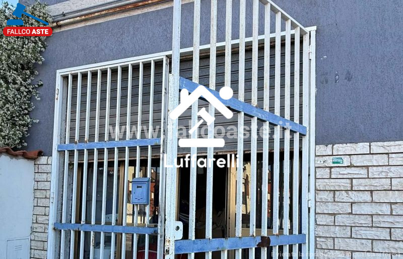 Immagine di LOCALE COMMERCIALE VIA DI DRAGONE – ROMA