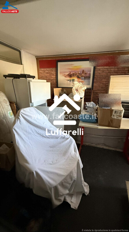 Immagine di LOCALE COMMERCIALE VIA DI DRAGONE – ROMA