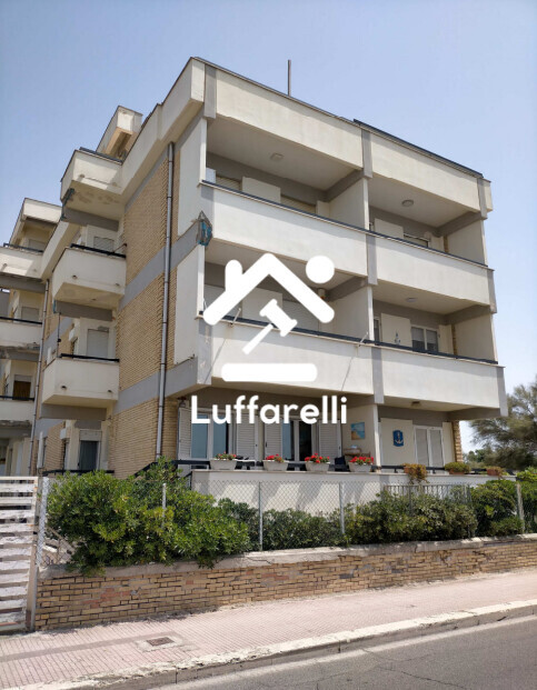 Immagine di CASA / VILLA STRADA LUNGOMARE 3575 – LATINA