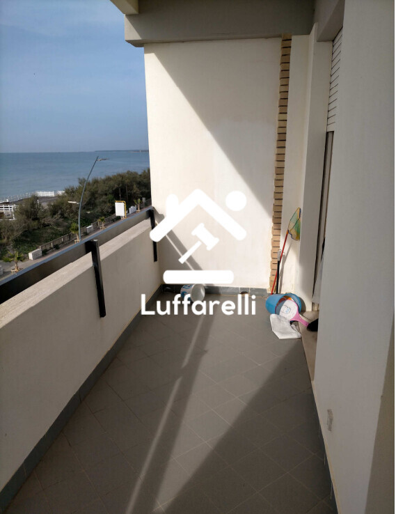 Immagine di CASA / VILLA STRADA LUNGOMARE 3575 – LATINA