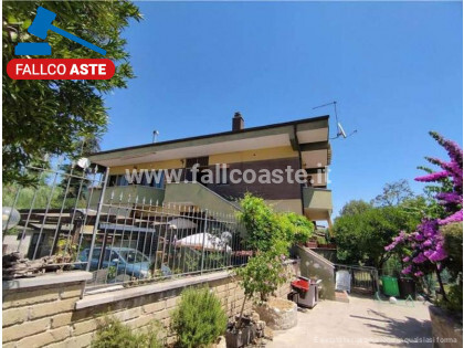 Immagine di CASA / VILLA VICOLO CLEMENTI – ROMA