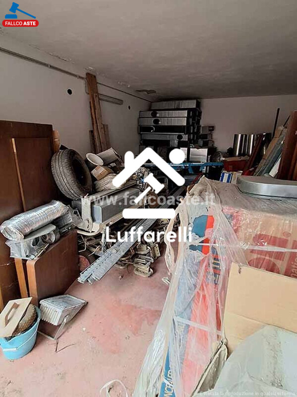 Immagine di NEGOZIO O LOCALE COMMERCIALE VIA MARTINO ROTA – ROMA