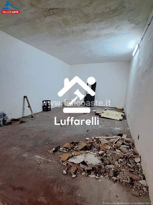 Immagine di DEPOSITO / MAGAZZINO VIA MARTINO ROTA – ROMA