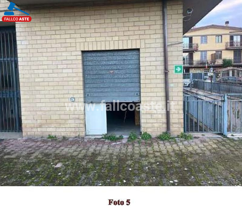 Immagine di LOCALE COMMERCIALE VIA ENRICO CIALDINI – GUIDONIA MONTECELIO