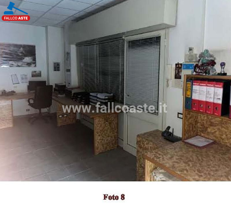 LOCALE COMMERCIALE VIA ENRICO CIALDINI - GUIDONIA MONTECELIO — foto 4