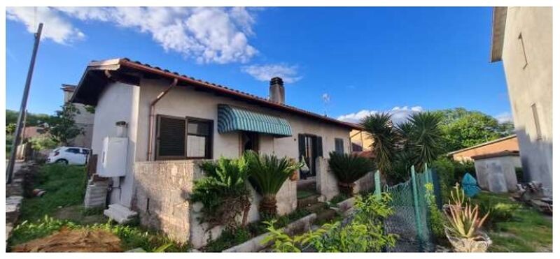 Immagine di APPARTAMENTO VIA DEI CASTAGNI – LARIANO