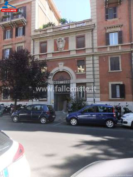 Immagine di NEGOZIO O LOCALE COMMERCIALE V.LE GIUSEPPE MAZZINI – ROMA