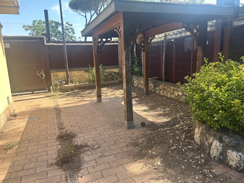 Immagine di CASA / VILLA VIA DI TORRE MORENA – ROMA