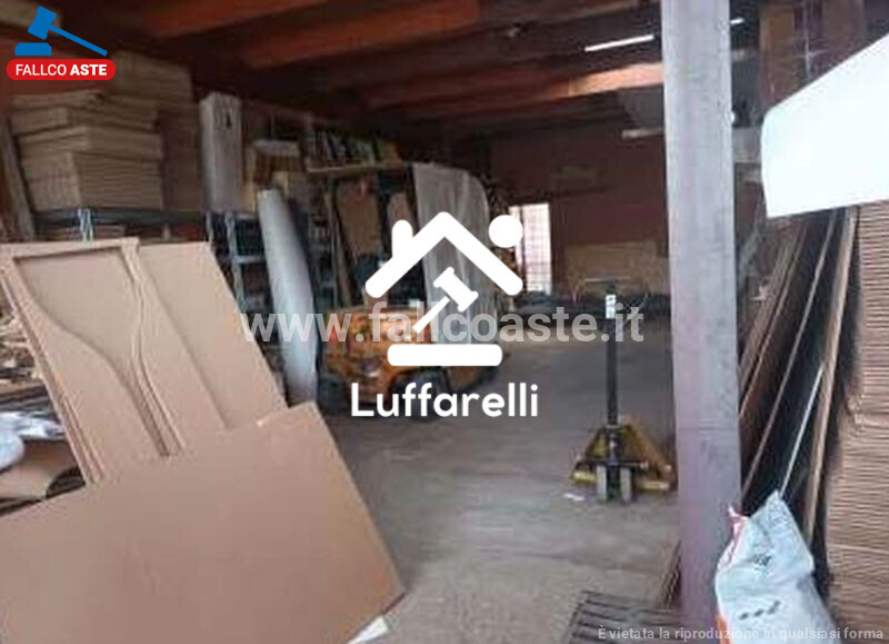 Immagine di LOCALE COMMERCIALE VIA GIOIA TAURO – ROMA