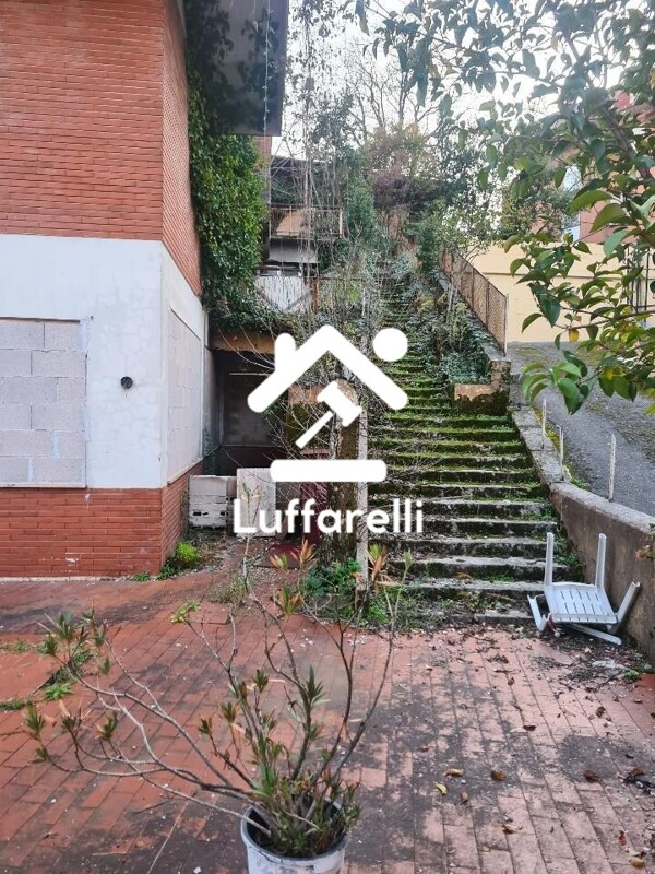 Immagine di ATTIVITÀ RICETTIVE / SCOPO COMMERCIALE VIA VALLE DEL SILENZIO – FIUGGI