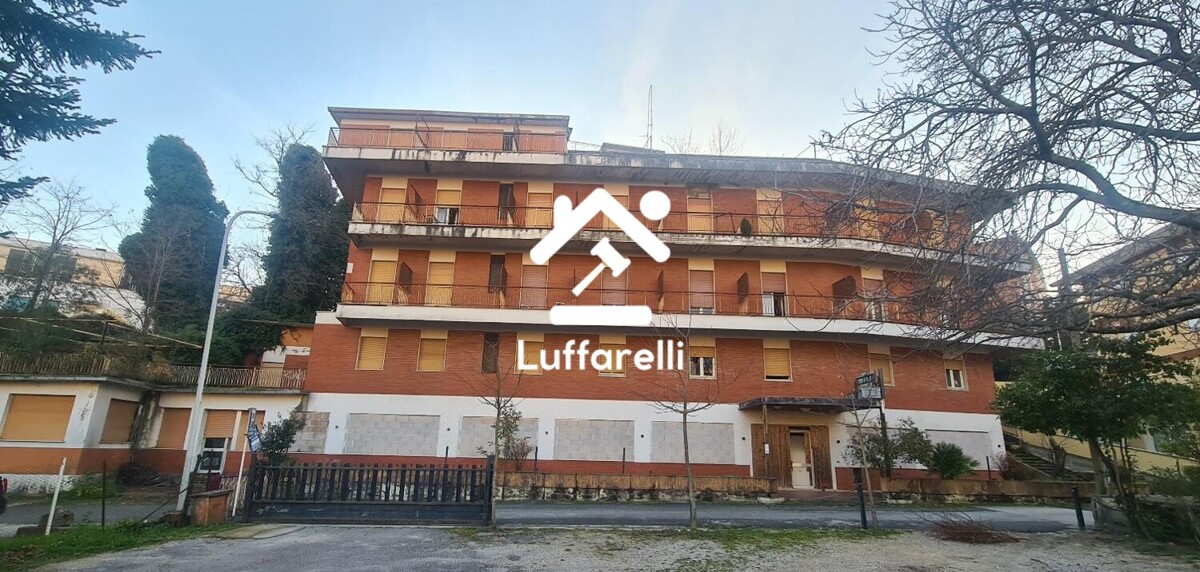 Immagine di ATTIVITÀ RICETTIVE / SCOPO COMMERCIALE VIA VALLE DEL SILENZIO – FIUGGI