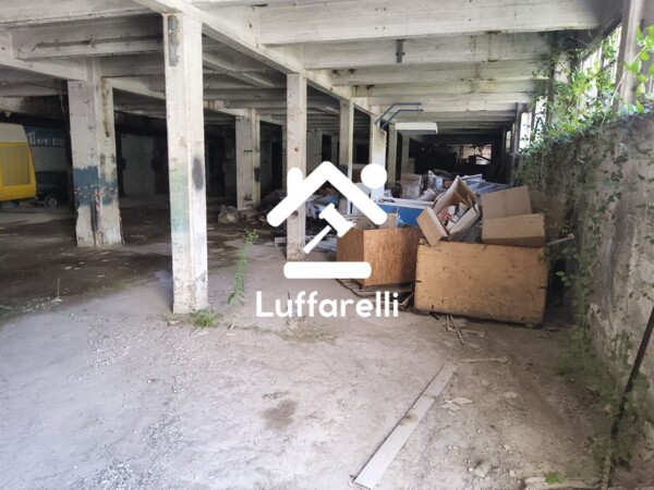DEPOSITO / MAGAZZINO VIA BORGONUOVO - ISOLA DEL LIRI — foto 2