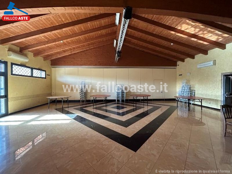 Immagine di ATTIVITÀ RICETTIVE / SCOPO COMMERCIALE VIA ROCCACASALE – ROMA