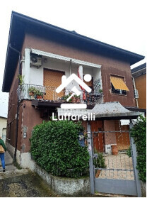 Immagine di CASA / VILLA VIA PADOVA – CESANO MADERNO