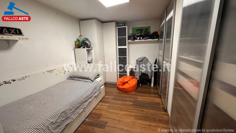 Immagine di GARAGE / POSTO AUTO VIA CASTELNUOVO DI GARFAGNANA – ROMA