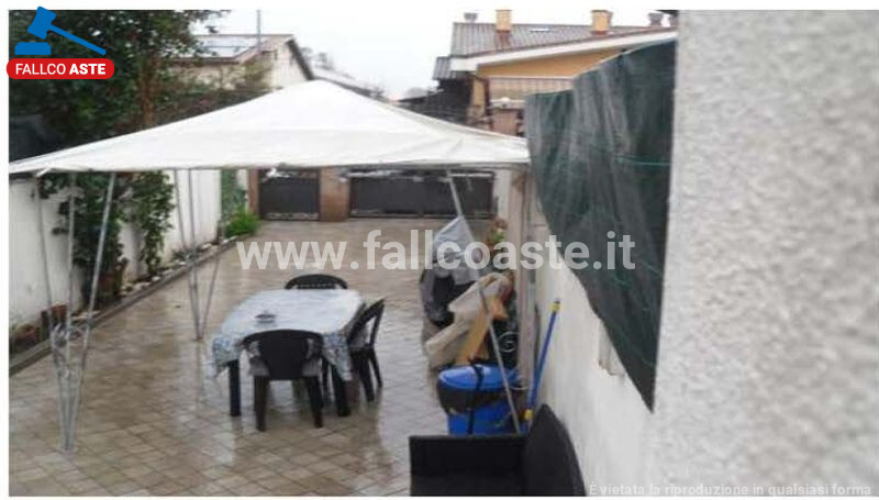 Immagine di CASA / VILLA VIA GIULIO MINERVINI – ROMA