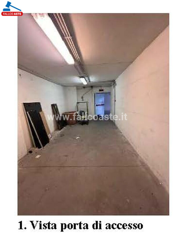 Immagine di DEPOSITO / MAGAZZINO VIA AMBROGIO FUSINIERI – ROMA