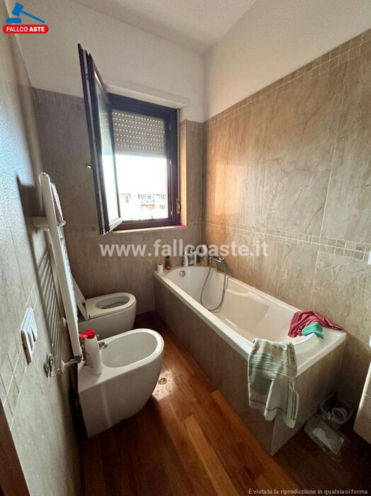 Immagine di APPARTAMENTO VIALE GIANLUIGI BONELLI – ROMA