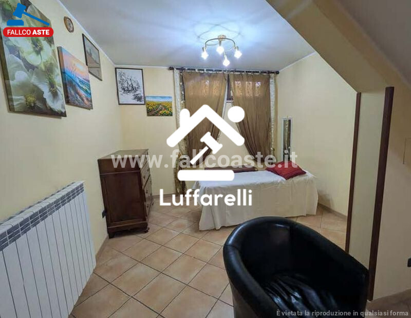 Immagine di CASA / VILLA VIA MIGLIANICO – ROMA