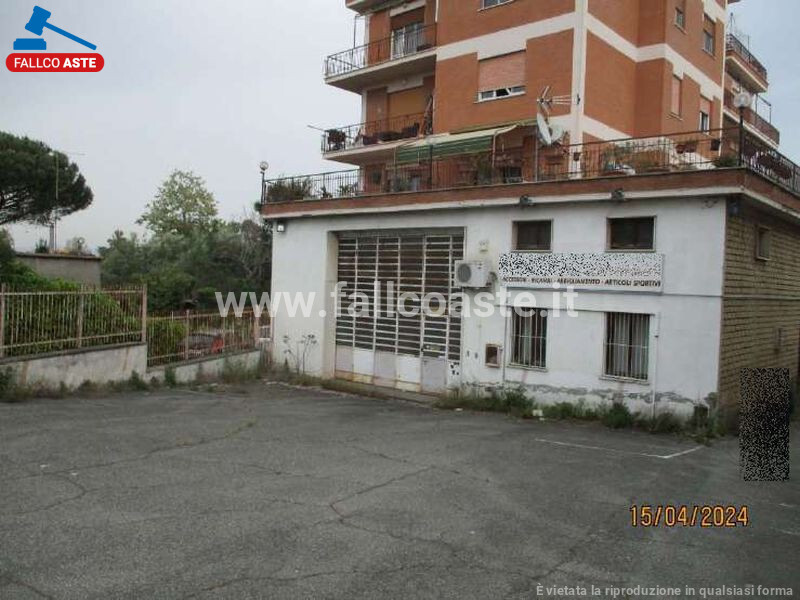 Immagine di LOCALE COMMERCIALE VIA DI CASAL MORENA – ROMA