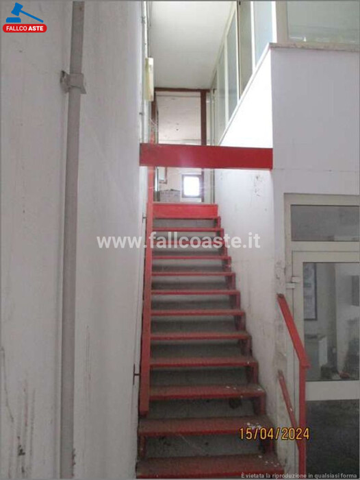 Immagine di LOCALE COMMERCIALE VIA DI CASAL MORENA – ROMA