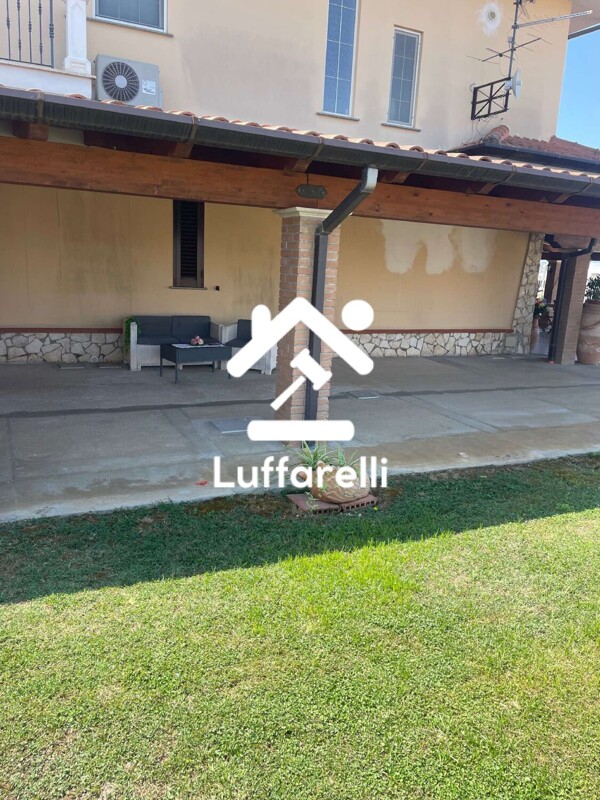 Immagine di CASA / VILLA STR. DELL’AMASENO – TERRACINA