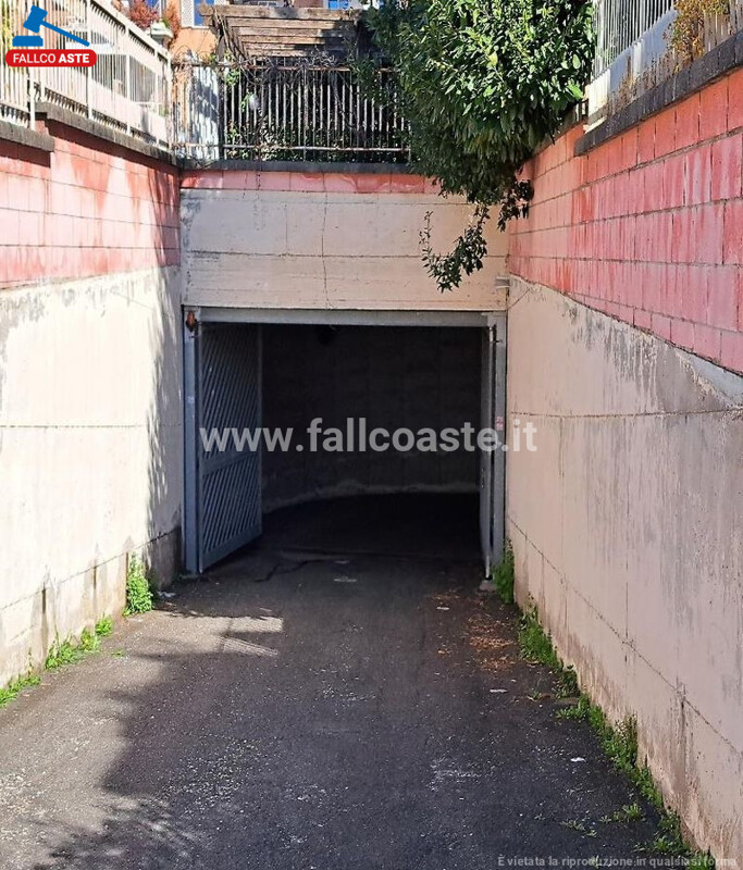 Immagine di LOCALE COMMERCIALE VIA ANDREA MILLEVOI – ROMA